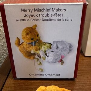 Merry Mischief Makers Cat Ornament Heirloom Carlton American Heritage Christmas